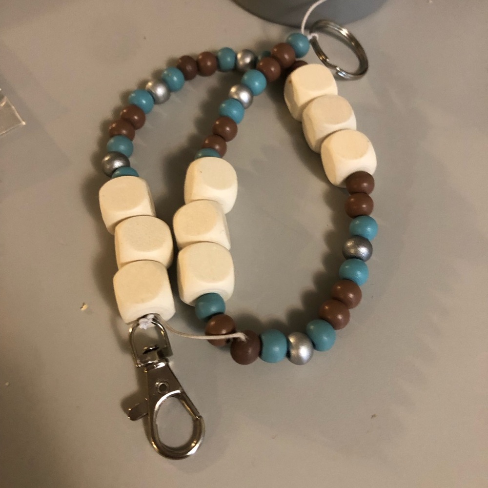 Key chain/garland